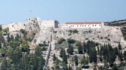 Forteca w chorwackim mieście Hvar wpisana na listę UNESCO. Fot. PAP/M. Kulczyński 