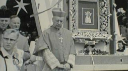 15 sierpnia 1967 roku kard. Stefan Wyszyński dokonał koronacji Cudownego Obrazu Matki Bożej Licheńskiej. Źródło: Sanktuarium Matki Bożej Licheńskiej