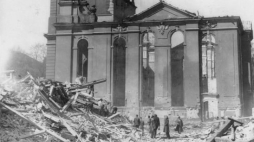 Kościół garnizonowy w Poczdamie. Fot. Hoffmann, 17.04.1945. Źródło: Wikimedia Commons/Bundesarchiv