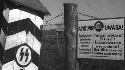 Były niemiecki obóz koncentracyjny Majdanek. 1948 r. Fot. PAP/CAF/Archiwum