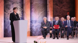 Premier Beata Szydło przemawia podczas gali wręczenia Nagród Prezesa Rady Ministrów, Fot. PAP/P. Supernak 