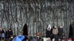 Uroczystość odsłonięcia pomnika ofiar represji politycznych w Rosji. Moskwa, 30 bm. Fot. PAP/EPA