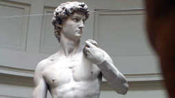 Posąg Dawida dłuta Michała Anioła w muzeum we Florencji. Fot. PAP/EPA
