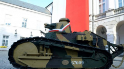 Zabytkowy czołg Renault FT 17 odnaleziony w 2012 roku w Afganistanie. 2013 r. Fot. PAP/J. Turczyk