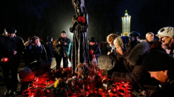 Pomnik Ofiar Wielkiego Głodu w Kijowie. 28.11.2017. Fot. PAP/EPA