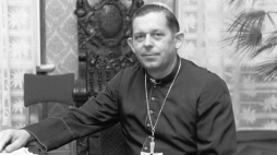 Prymas Polski kardynał Józef Glemp. 07.1981 r. Fot. PAP/CAF/S. Moroz 
