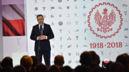  Prezydent RP Andrzej Duda podczas spotkania ze środowiskiem sportowym z okazji setnej rocznicy odzyskania niepodległości. Fot. PAP/B. Zborowski