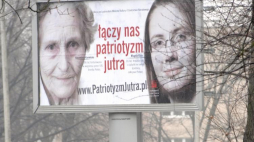 Plakat promujący program Patriotyzm jutra. Fot. PAP/J. Turczyk