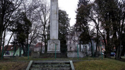 Pomnik wdzięczności Armii Czerwonej przy ul. Bartoszyckiej w Lidzbarku Warmińskim. 2015 r. Fot. PAP/T. Waszczuk