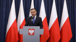 Prezydent Andrzej Duda wygłasza oświadczenie ws. nowelizacji ustawy o IPN. Fot. PAP/R. Guz