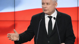 Prezes PiS Jarosław Kaczyński podczas konferencji prasowej. Warszawa, 05.04.2018. Fot. PAP/R. Pietruszka