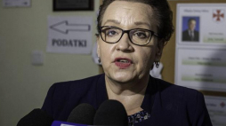  Minister edukacji Anna Zalewska podczas spotkania w Izbicy. Fot. PAP/W. Jargiło 