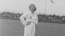 Jadwiga Wajsówna podczas II Mistrzostw Polski w Lekkoatletyce, 1946 rok. Fot. PAP/CAF