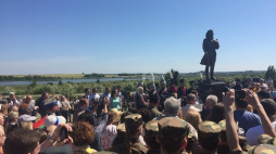 Uroczystość odsłonięcia pomnika Tadeusza Kościuszki w Mereczowszczyźnie w obwodzie brzeskim. Źródło: Ambasada RP na Białorusi 