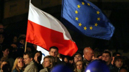 Uroczystości w związku z przystąpieniem Polski do Unii Europejskiej, 2004 r. Fot. PAP/P. Rybarczyk