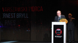 Ernest Bryll podczas gali 11. edycji Nagrody Literackiej m.st. Warszawy. Fot. PAP/J. Turczyk
