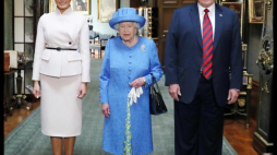 Pierwsza dama Melania Trump i prezydent Donald Trump podczas wizyty u królowej Elżbiety II w Windsor Castle, Berkshire, Wlk. Brytania. 13 07 2018. Fot. PAP/EPA/STR 