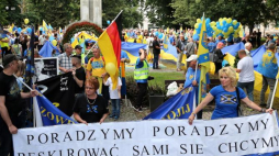 Marsz Autonomii Śląska w Katowicach, 14 bm. Wydarzenie zorganizowały Ruchu Autonomii Śląska i Związek Górnośląski. Fot. PAP/A. Grygiel