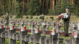Uroczystości na Cmentarzu Wojennym w Palmirach. 14.09.2018. Fot. PAP/P. Supernak