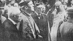 Członkowie Rady Regencyjnej - od lewej: hrabia Józef Ostrowski, arcybiskup Aleksander Kakowski i książę Stanisław Lubomirski. 10.1917. Fot. PAP/CAF/Reprodukcja