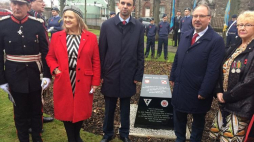Odsłonięcie pomnika poświęconego polskim lotnikom w Irlandii Północnej. Źródło: Ambasada RP w Wielkiej Brytanii