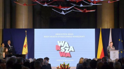 Uroczysta sesja Rady Warszawy z okazji 100. rocznicy odzyskania przez Polskę niepodległości. Fot. PAP/P. Nowak
