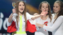 Roksana Węgiel (L) wygrała dziecięcą Eurowizję. Fot. PAP/EPA