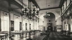 Sala jadalna Instytutu Wychowania Panien - miejsce obrad Zgromadzenia Narodowego 1919 r. Źródło: BN Polona