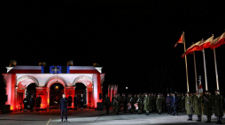 Prezydent Andrzej Duda (front L) podczas uroczystego Apelu Pamięci przed Grobem Nieznanego Żołnierza w Warszawie w ramach obchodów Narodowego Dnia Pamięci Żołnierzy Wyklętych. Fot. PAP/R. Guz