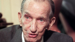 Jan Karski, 2000 r. Fot. PAP-T. Gzell