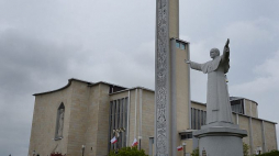 Narodowe Sanktuarium Matki Bożej Częstochowskiej w Doylestown, nazywane amerykańską Częstochową. Fot. PAP/J. Turczyk 