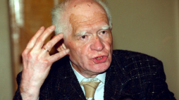 Prof. Tomasz Strzembosz, 2001 r. Fot. PAP/R. Pietruszka