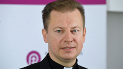 Rzecznik Konferencji Episkopatu Polski ks. Paweł Rytel-Andrianik. Fot. PAP/R. Pietruszka