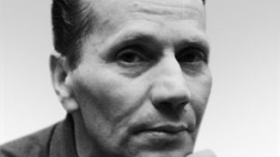 Miron Białoszewski. Fot. PAP/H. Rosiak