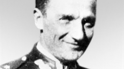 Major Henryk Dobrzański. Fot. PAP/CAF