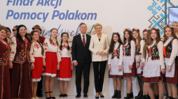 Warszawa, 09.03.2020. Prezydent Andrzej Duda z małżonką Agatą Kornhauser-Dudą podczas IV edycji podsumowania „Akcji Pomocy Polakom na Wschodzie”.  PAP/P. Supernak