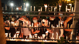 Upamiętnienie ofiar masakry na pl. Tiananmen. Hongkong, 04.06.2020. Fot. PAP/EPA
