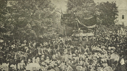 Uroczystości pogrzebowe Adama Mickiewicza na Wawelu: karawan ze zwłokami wieszcza. 04.07.1890. Źródło: CBN Polona