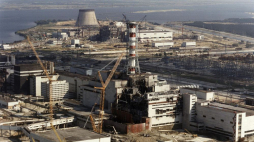 Elektrownia atomowa w Czarnobylu po katastrofie. 10.1986. Fot. PAP/EPA