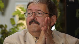 Warszawa 29.06.2011. Profesor historii literatury polskiej Jan Tomkowski.  PAP/A. Rybczyński