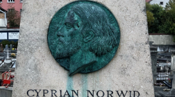 Francja, Montmorency. Grób Norwida na cmentarzu Les Champeaux. Źródło: Instytut Polonika