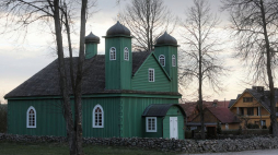 Zabytkowy meczet w Kruszynianach. Fot. PAP/A. Reszko