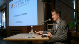 Dyrektor Warszawskiego Międzynarodowego Festiwalu Filmowego - Stefan Laudyn podczas konferencji prasowej dotyczącej 37. edycji festiwalu. Fot. PAP/M. Obara