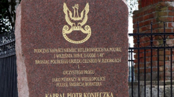 Obelisk upamiętniający kaprala Piotra Konieczkę w Jeziorkach koło Piły. Fot. PAP/B. Borowiak
