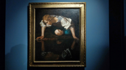 Obraz Caravaggia „Narcyz przy źródle”. Fot. PAP/M. Marek