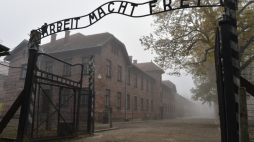 Były niemiecki obóz zagłady KL Auschwitz w Oświęcimiu. Fot. PAP/ J. Bednarczyk