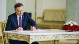 Prezydent podpisał ustawę o jednorazowym świadczeniu pieniężnym dla opozycjonistów i represjonowanych. Źródło: Prezydent.pl
