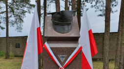 Pomnik generała Bolesława Roi w KL Sachsenhausen. Źródło: www.twitter.com/JanKasprzyk