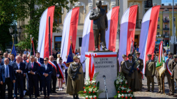 Uroczystość odsłonięcia pomnika prezydenta RP Lecha Kaczyńskiego w Tarnowie. Fot. PAP/P. Topolski