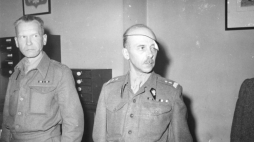 Gen. Tadeusz Komorowski „Bór” (C). 1945 r. Fot. NAC